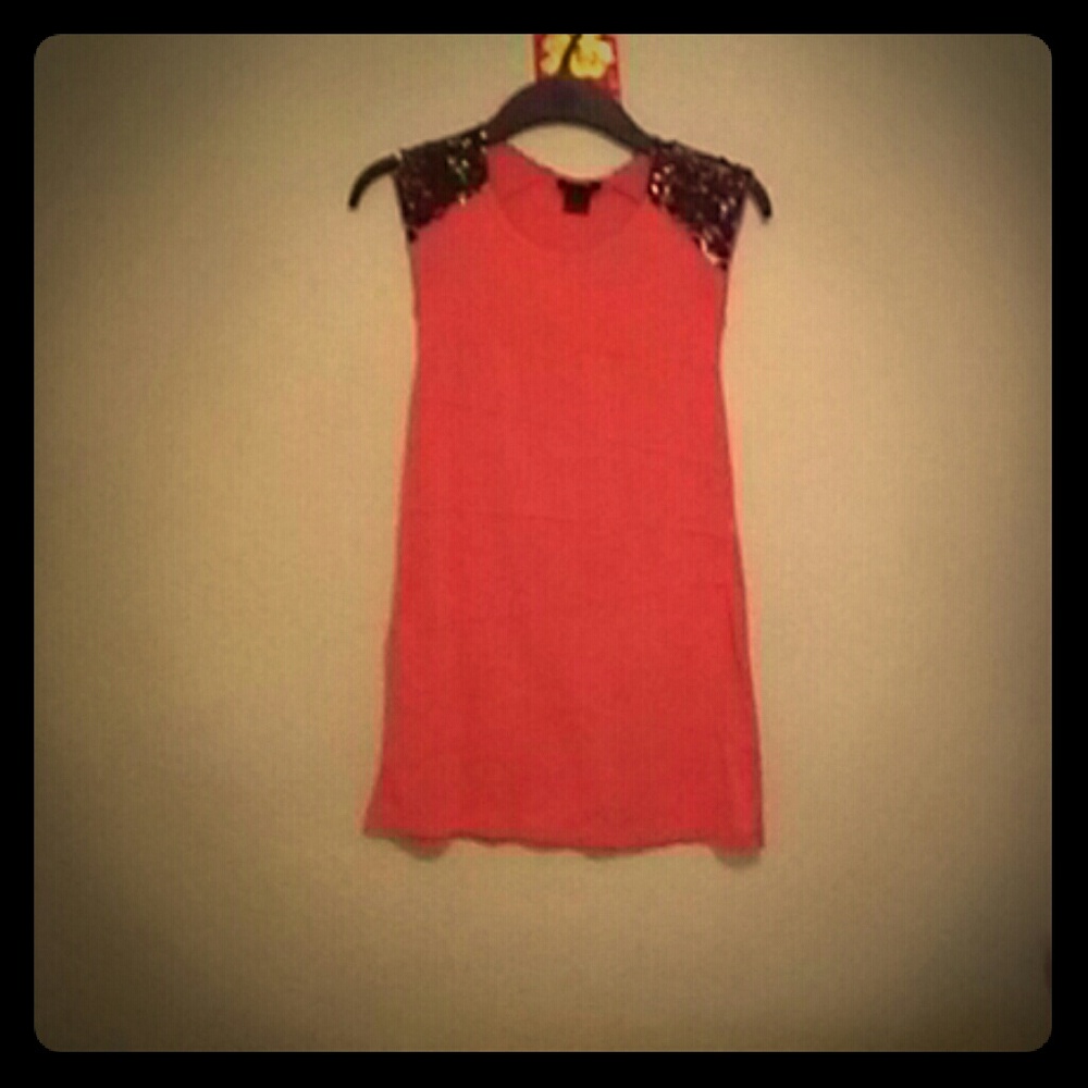 Short dress